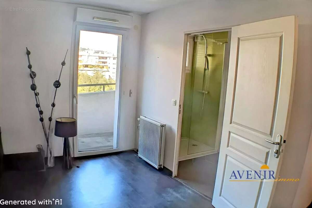 Appartement à MARSEILLE-8E