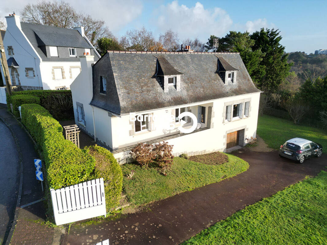 Maison à SAINT-MARTIN-DES-CHAMPS