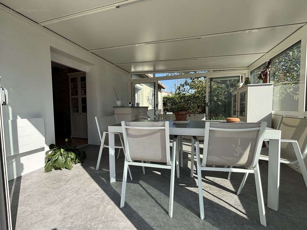 Maison à LA SALVETAT-SAINT-GILLES