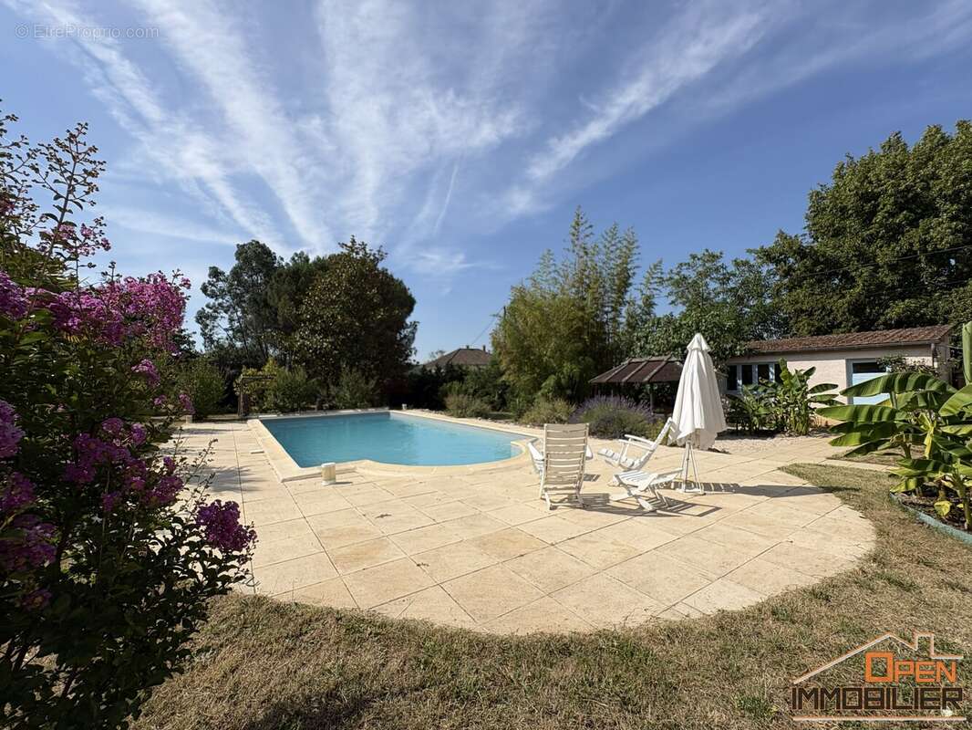 Maison 185 m² à Gourdon  - photo 37