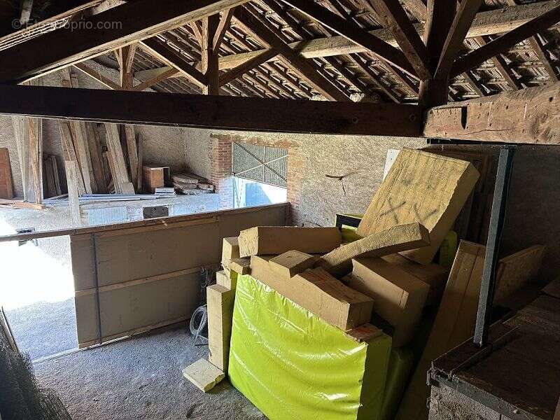 Maison à MONTROND-LES-BAINS