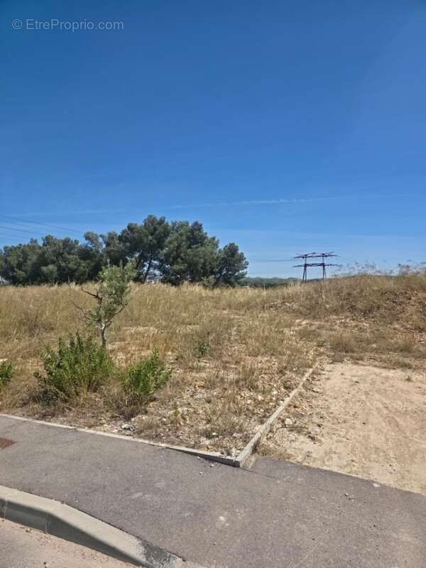 Terrain 461 m² à Martigues  - photo 2