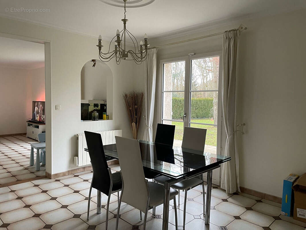 Maison à LAMORLAYE