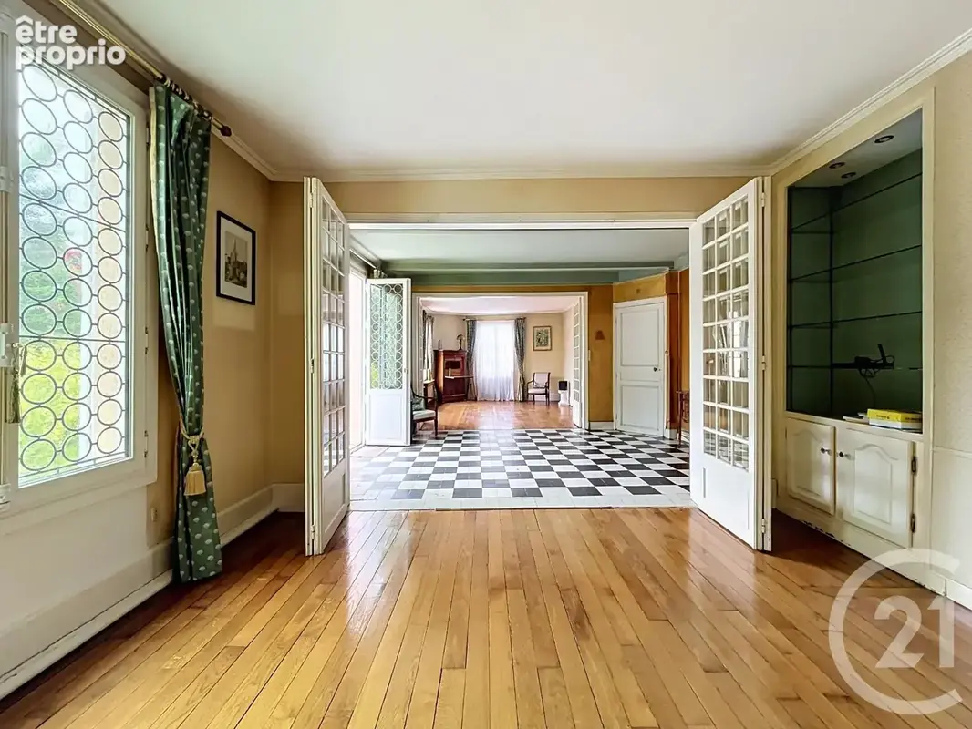 Maison 10 pièces 263 m² à vendre à Chartres (28000) - photo 3