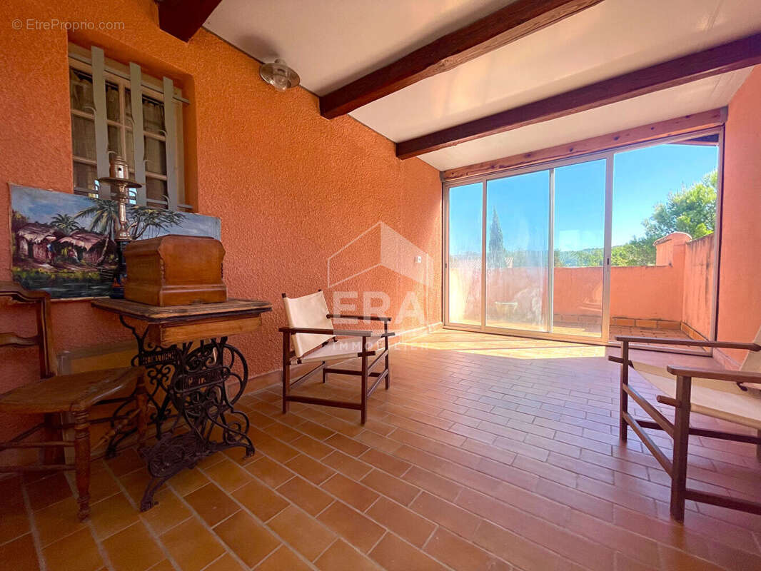 Maison à PERNES-LES-FONTAINES