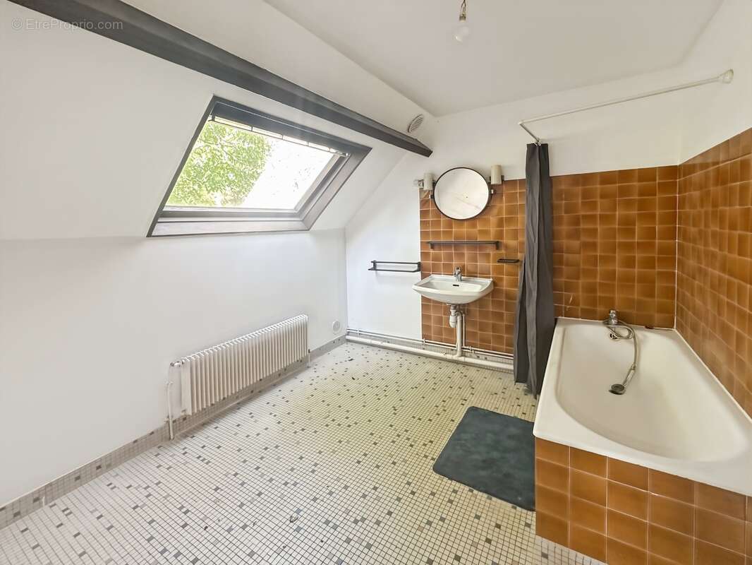 SOUPPES SUR LOING centre ville - Maison P5 de 122 m² - Terrain de 988 m² - photo 14