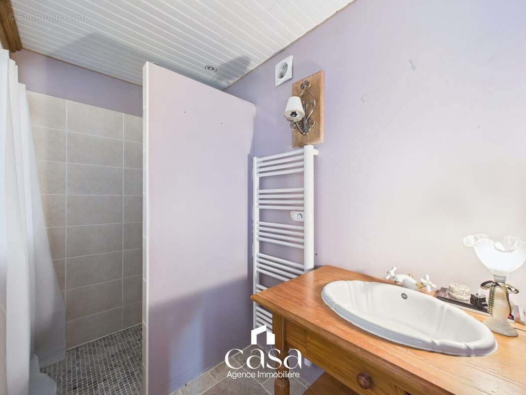 Maison à MORTEAUX-COULIBOEUF