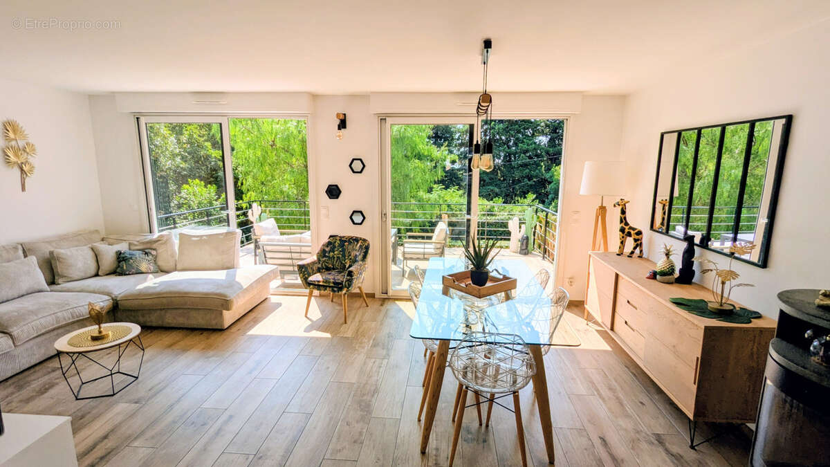 SOUS COMPROMIS - Maison récente avec piscine   Vence (7 min du centre) - photo 10