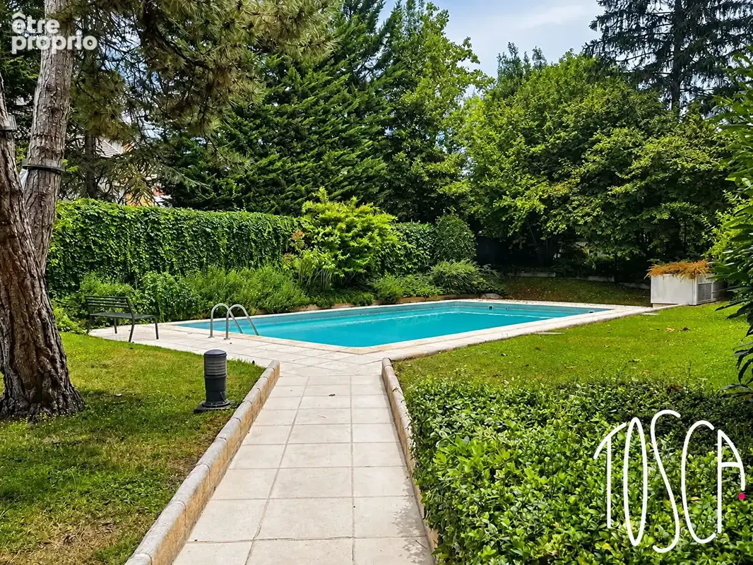 Sceaux  - studio rénové avec espace nuit grand balcon piscine dans la résidence - photo 10
