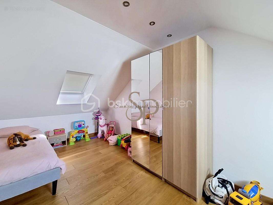Maison à NOISY-RUDIGNON