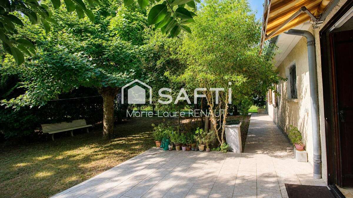 Maison 136 m² à Briatexte  - photo 6