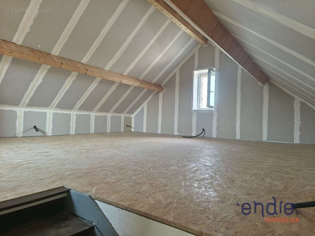 Maison de 3 pièces (80 m²) à vendre à COUTANSOUZE - photo 11
