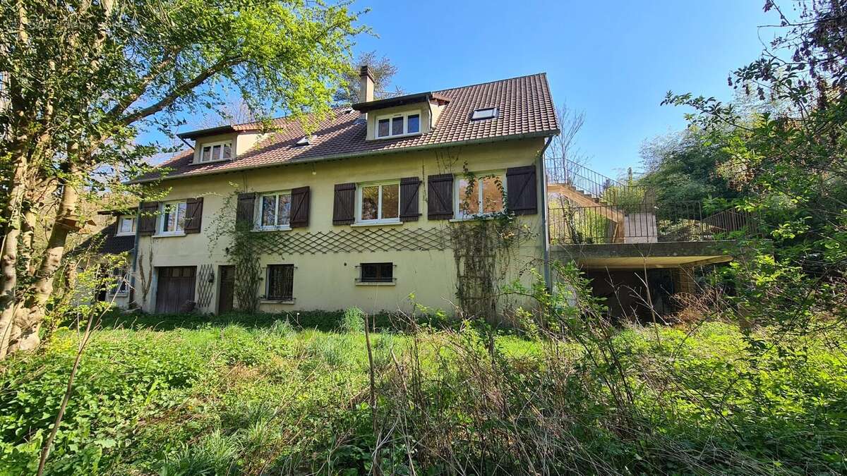 Maison à MAREIL-SUR-MAULDRE