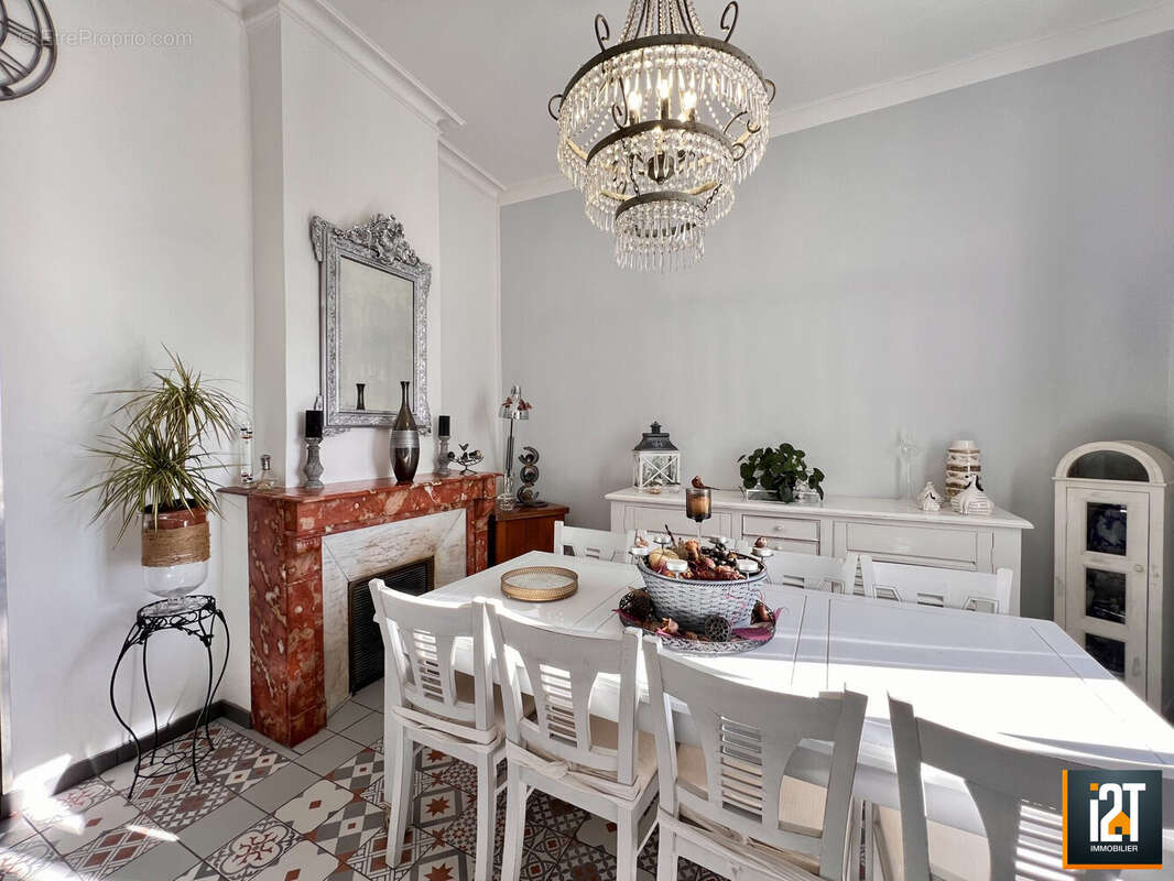 Maison à LA ROUVIERE