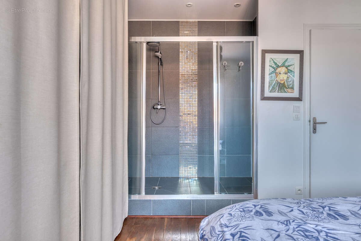 Maison à ASNIERES-SUR-SEINE