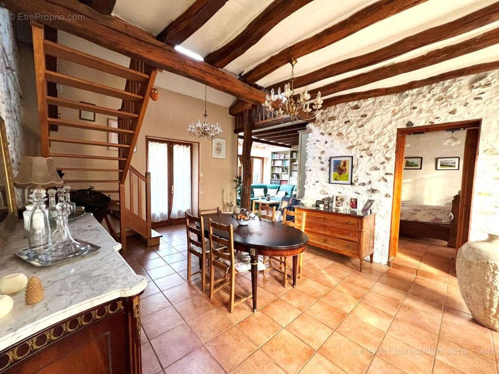 Maison à SENS