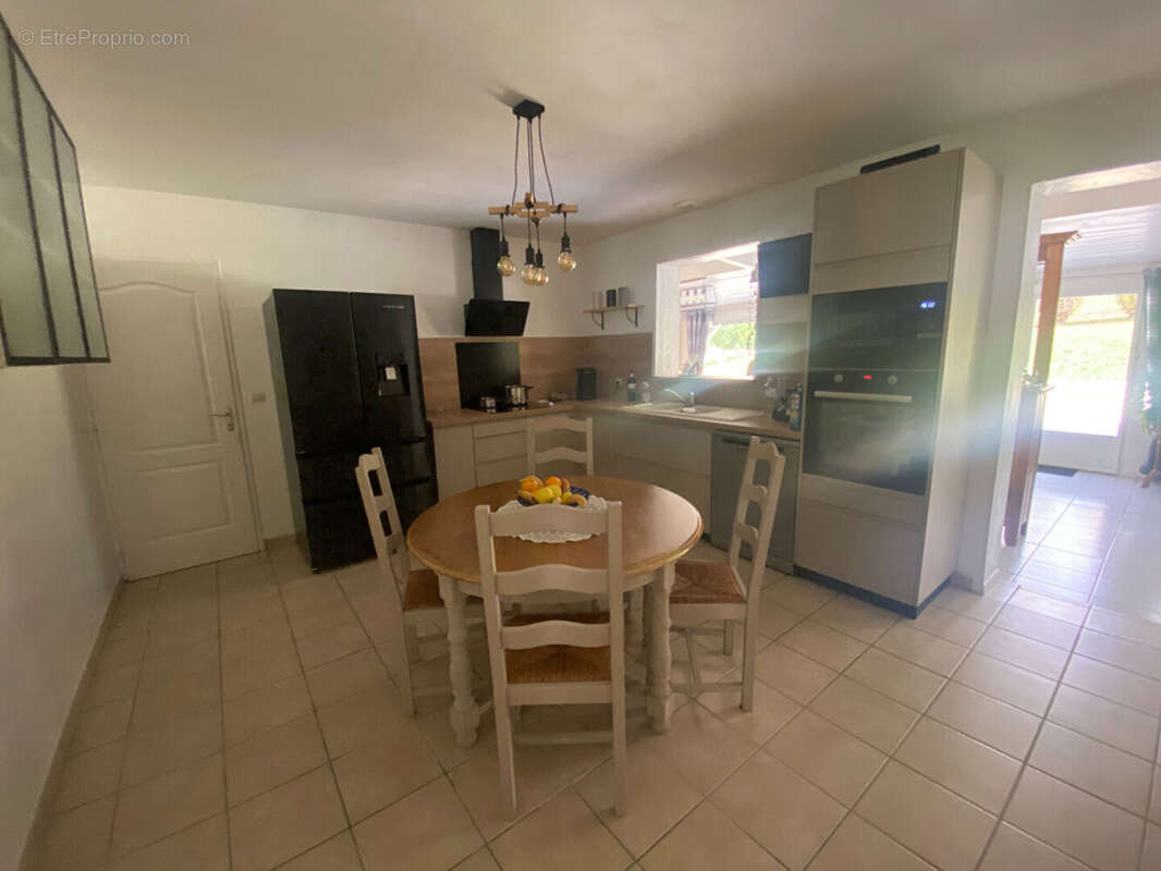 Maison à LA SAUVETAT-DE-SAVERES