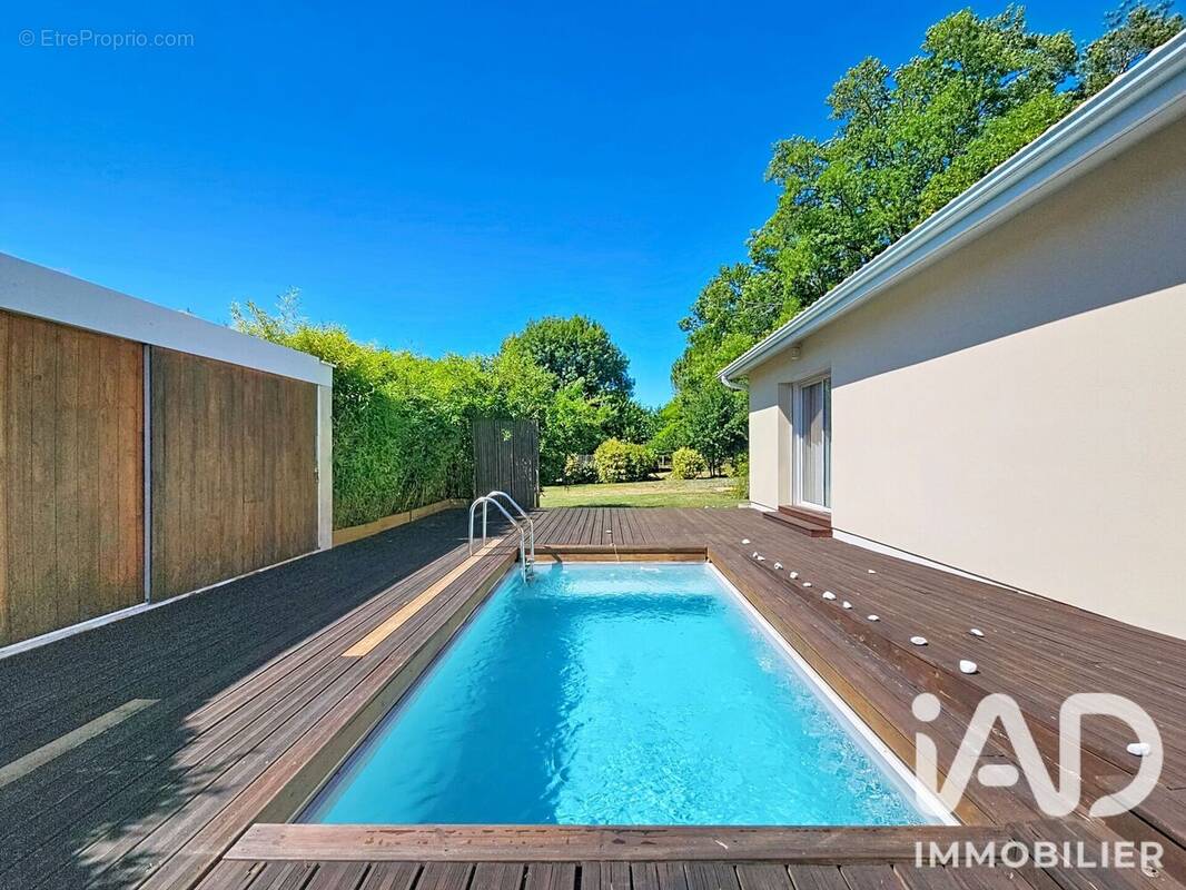 Photo 1 - Maison à LA BREDE