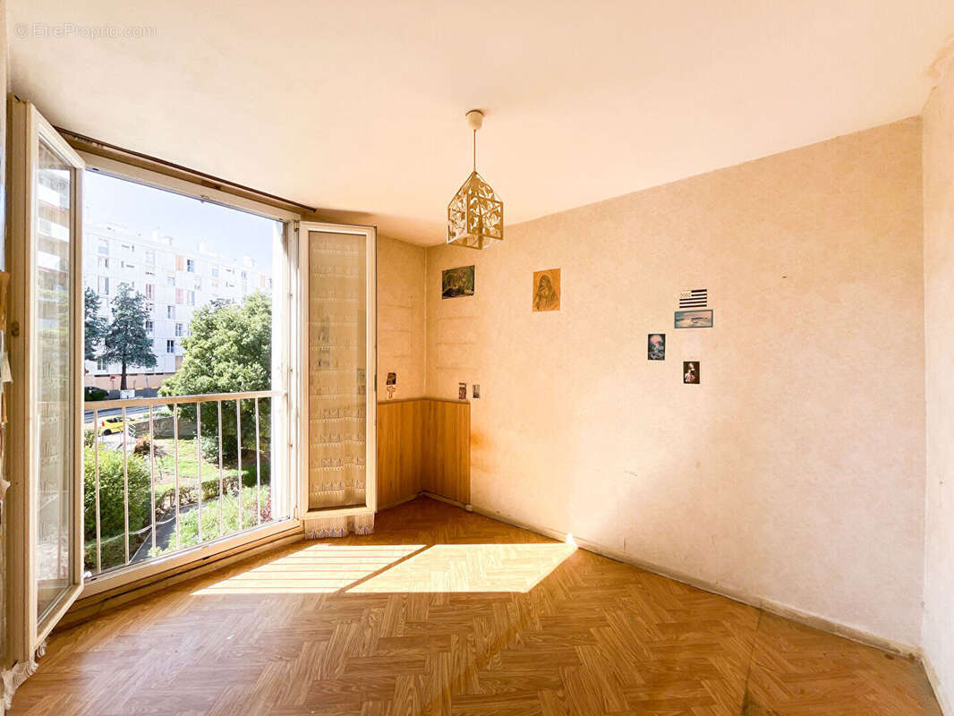 Appartement 57m² à marseille 11e arrondissement - photo 5