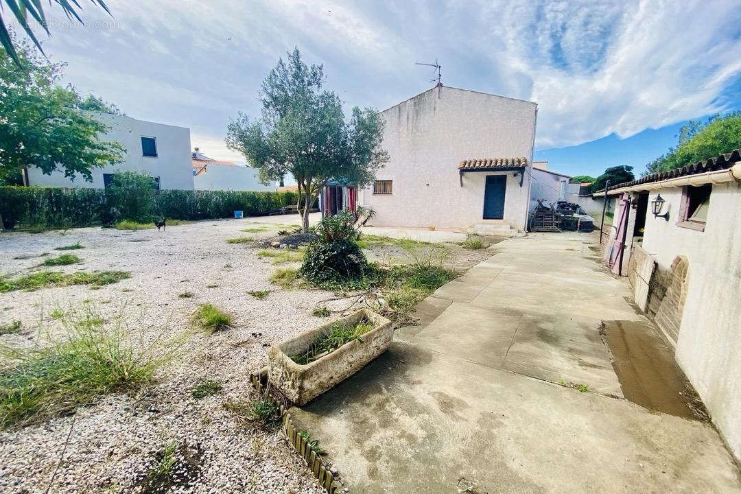 Maison à SAINT-CYPRIEN