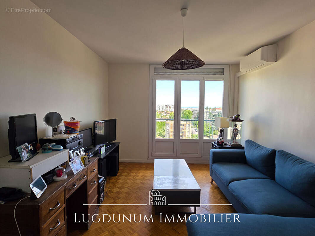 Appartement à BRON