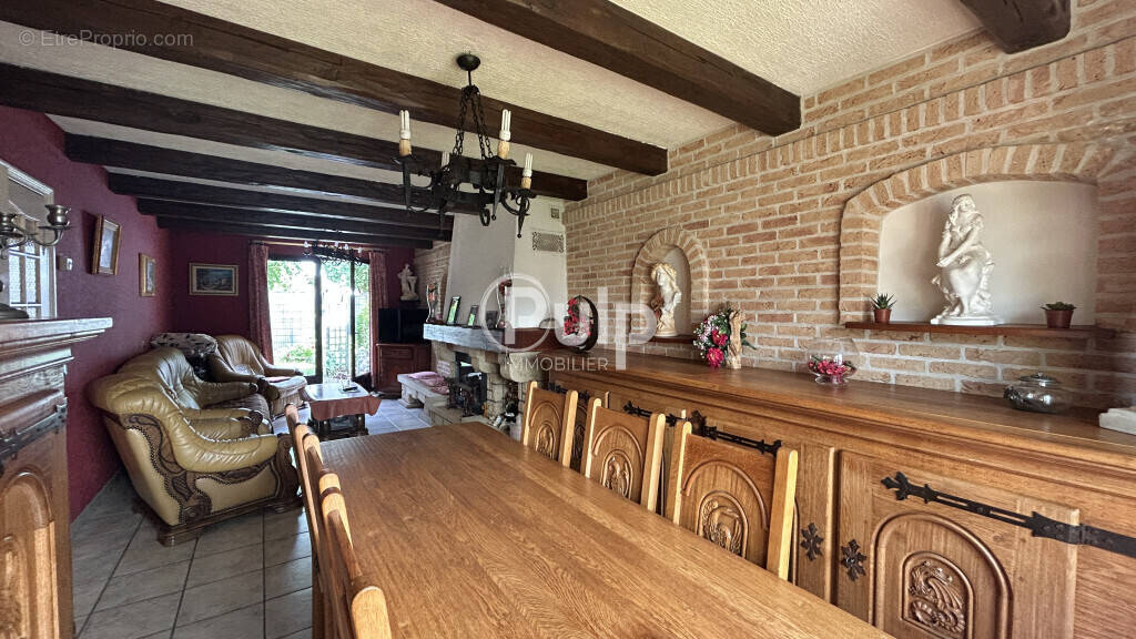 Maison à MONTIGNY-EN-GOHELLE
