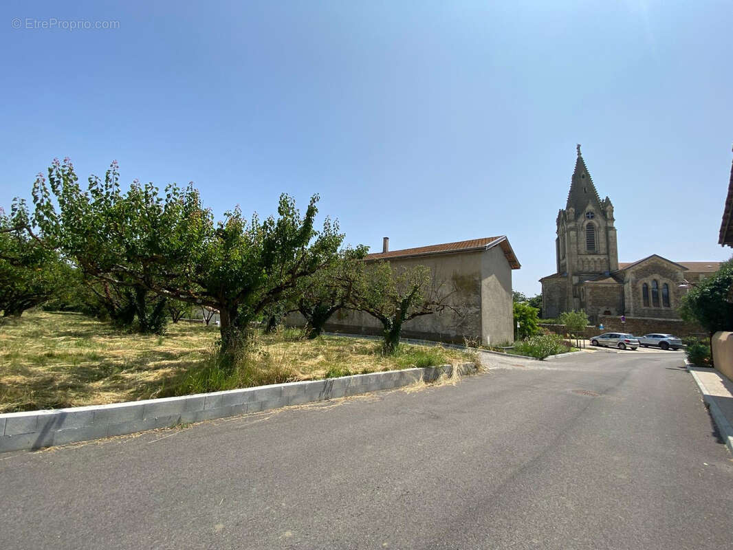 Maison à CHATEAUNEUF-DE-GALAURE