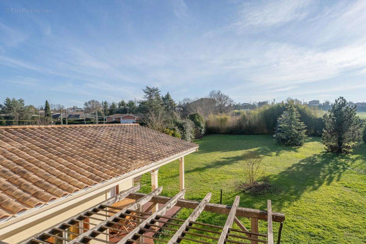 Maison à CUBZAC-LES-PONTS