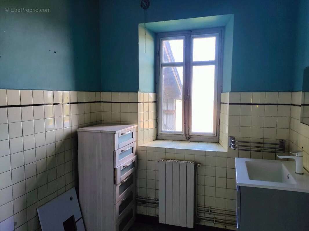 Maison à ORADOUR-SUR-VAYRES