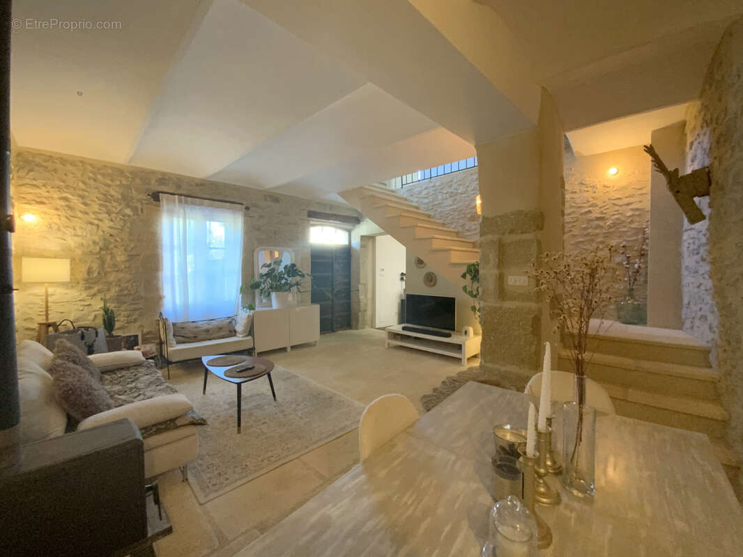 Maison à UZES