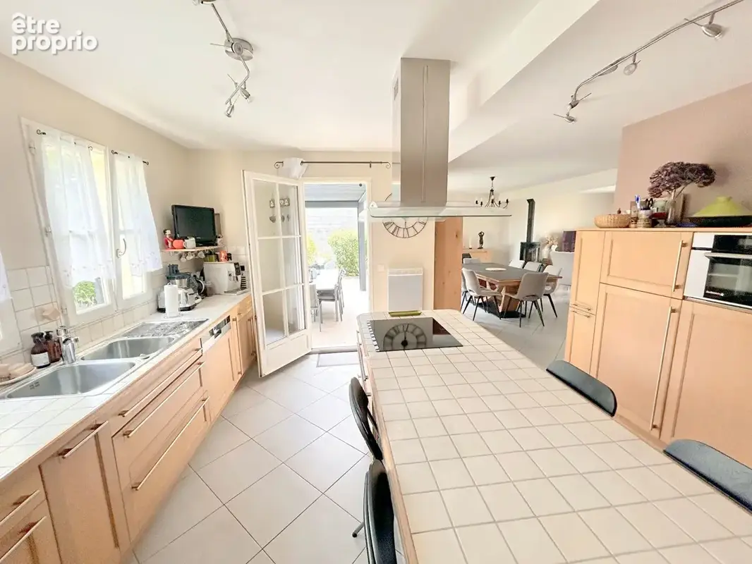 Maison récente 7 pièces à vendre à 15 min CHARS 169 m² sur terrain de 1200 m² - photo 10
