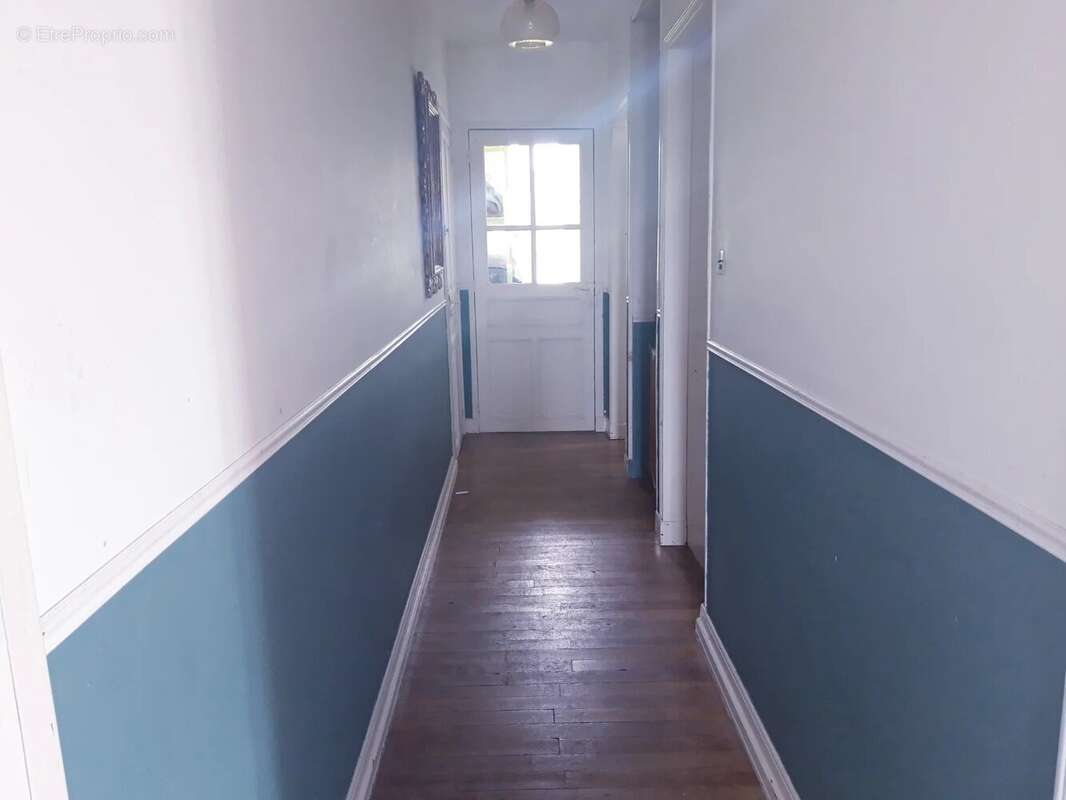 Maison à SAINT-HILAIRE-LA-TREILLE