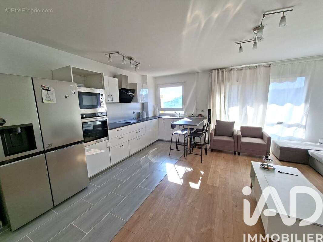 Appartement 82 m² à Rosny-Sous-Bois  - photo 2