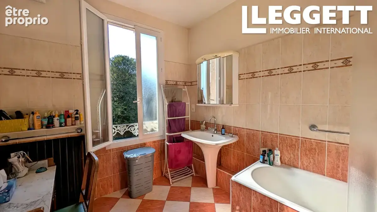 Charmante maison en pierre au cœur de Cognac, avec jardin et dépendances - photo 8