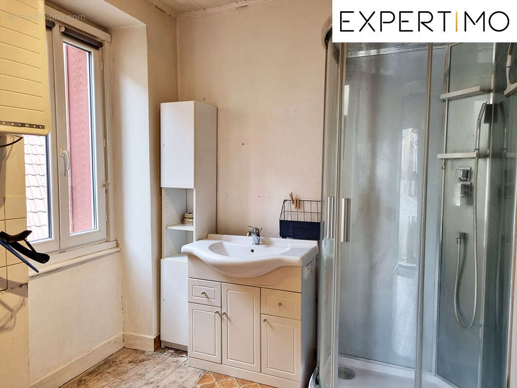 Servant, Maison de 168 m2 habitables avec cour et dépendances - photo 7