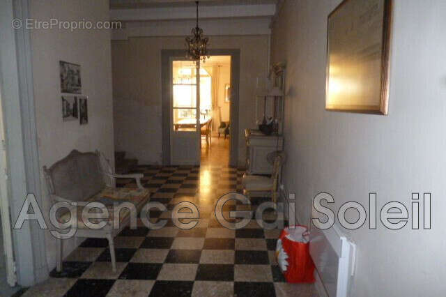 Maison 225 m² à Nissan-Lez-Enserune  - photo 7