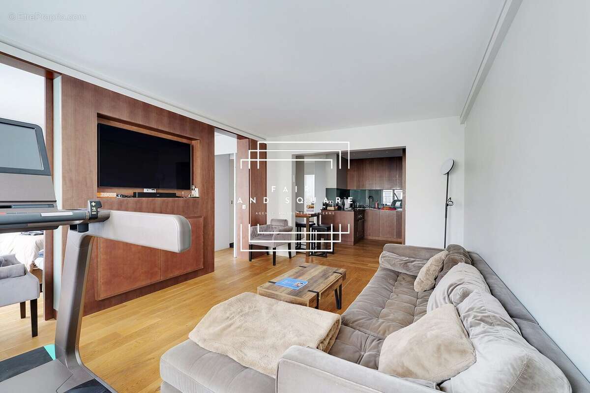 Appartement à NEUILLY-SUR-SEINE