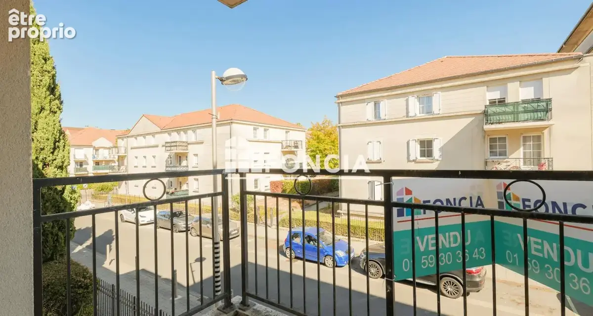 A 2 min du RER A , F2 de 48 m2 avec balcon, terrasse et parking - photo 8