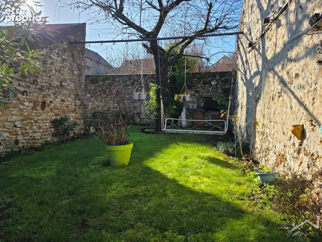 Maison de Ville - 108 m2 environ - 5 pièces - 2 chambres (possible 3) - 2 SDB - Cour - Jardin - Cuisine d'été - photo 2