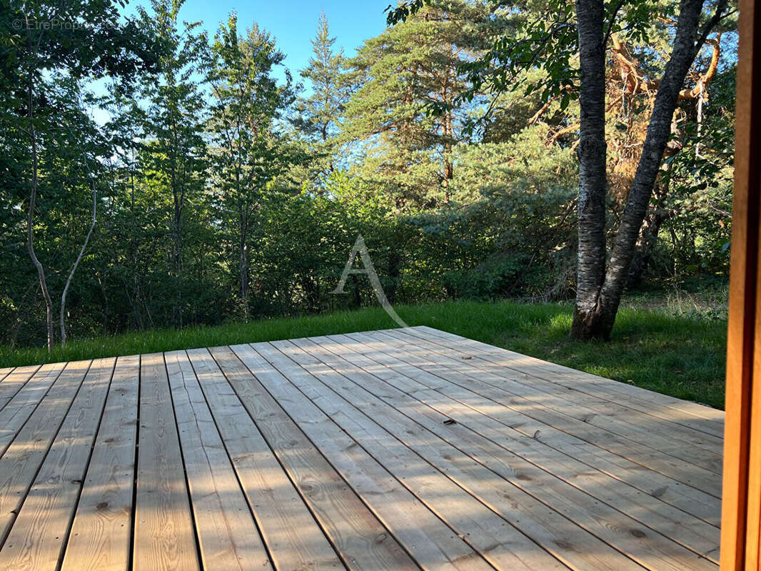 Chalet 4 personnes au bord du lac d'aydat face au puy-de-dome - photo 4
