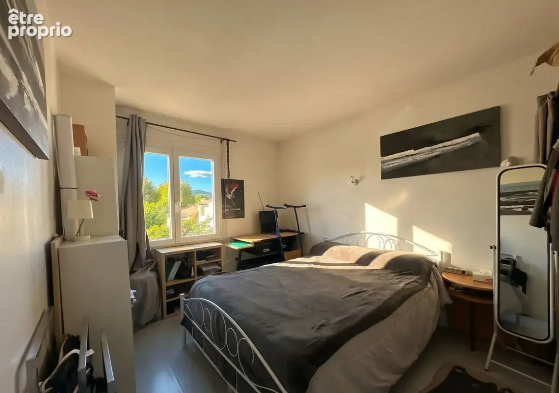 La Crau  Maison T5 de 120 m²  4 chambres et jardin 345m² - photo 8