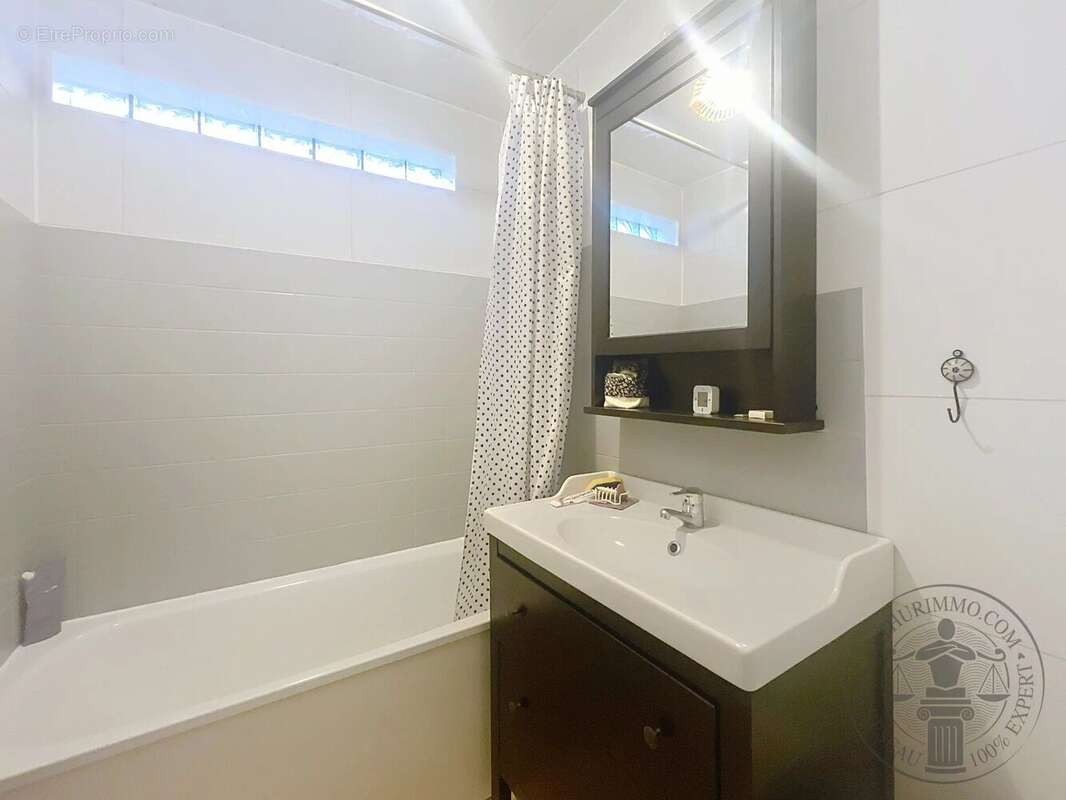 Appartement à LIMOURS