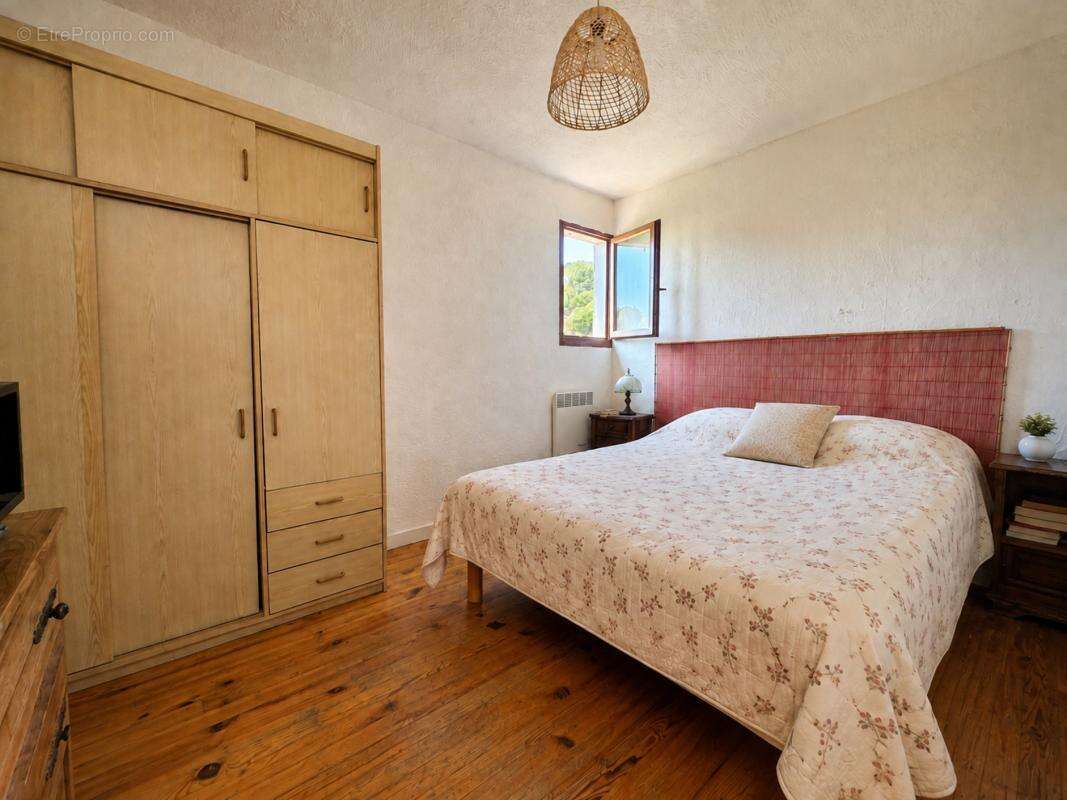 Maison 61 m² à Vailhauques  - photo 10