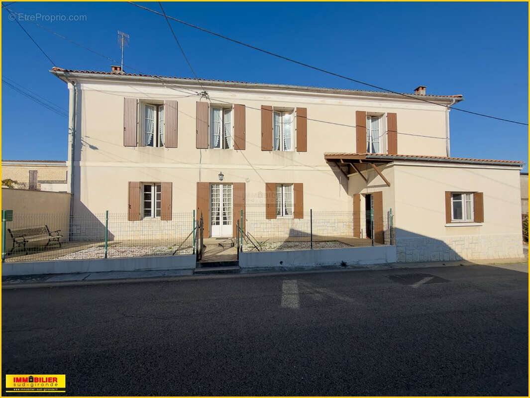 Maison à ILLATS