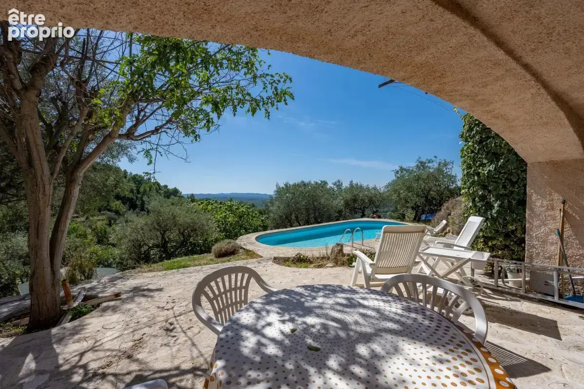 Maison de 8 pièces de 150 m² à Seillans - photo 14