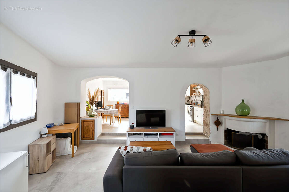 Maison à CABRIES