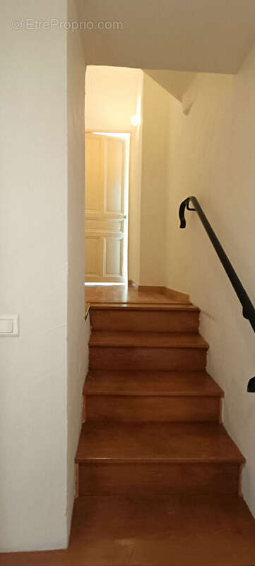 Appartement  T3 - RDC + 1er étage - photo 8