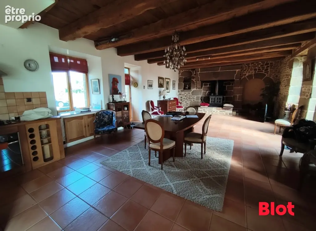 Maison 7 pièces 215 m² à vendre à Cuguen (35270) - photo 3