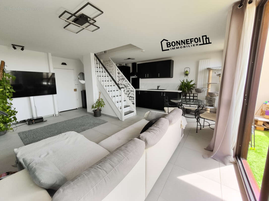 Appartement à CHAMPIGNY-SUR-MARNE