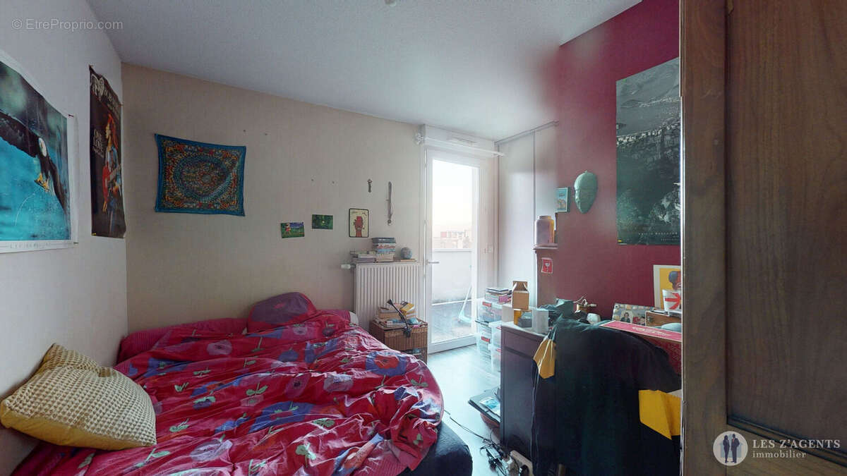 Appartement à SAINT-MARTIN-D'HERES